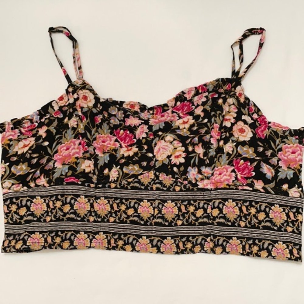 American Eagle Floral Cropped Top